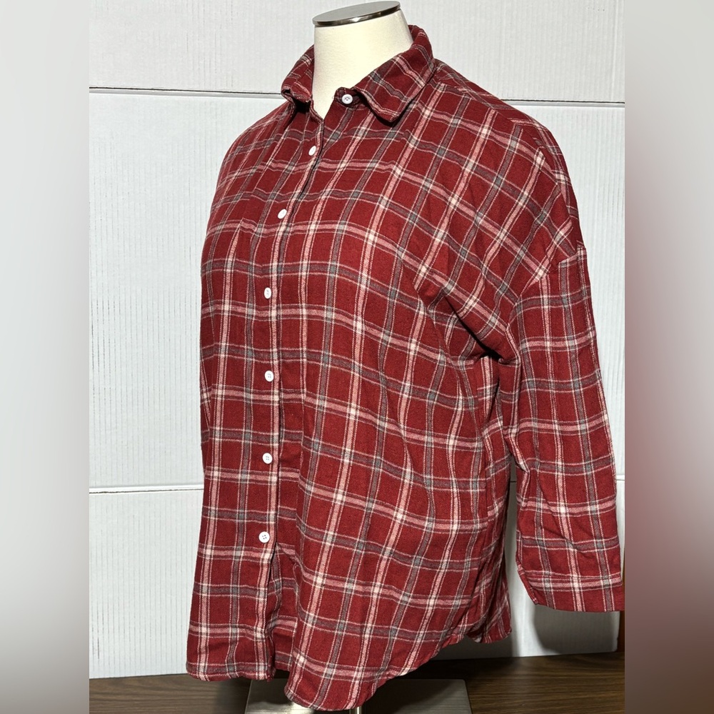 SHEIN 1X women’s long sleeve button front flannel shirt 32” L 25” p2p